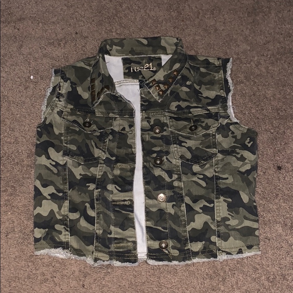 Camouflage Vest